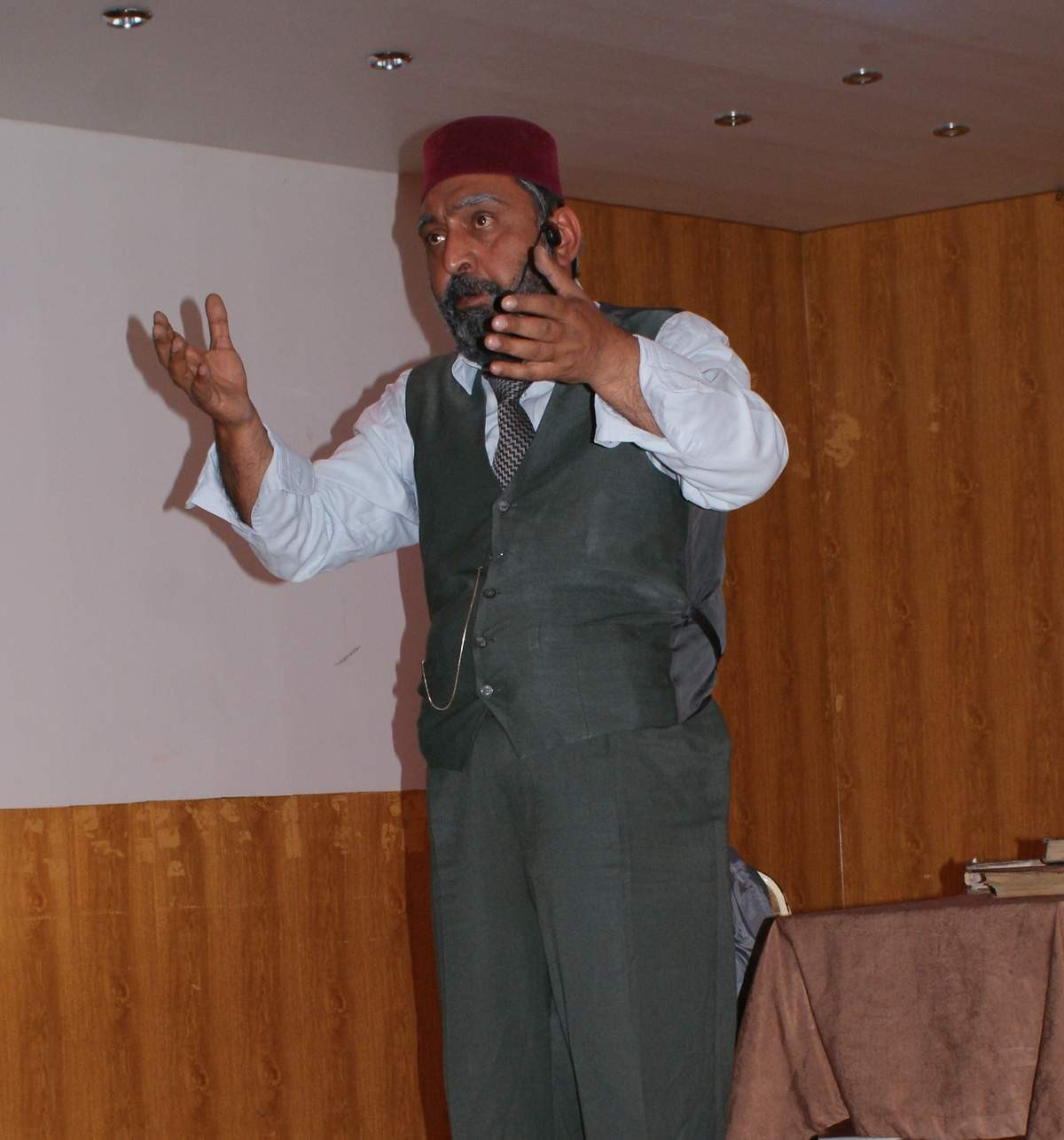 Ahmet Yenilmez 'Safahat'ı Öğrencilerle Buluşturdu