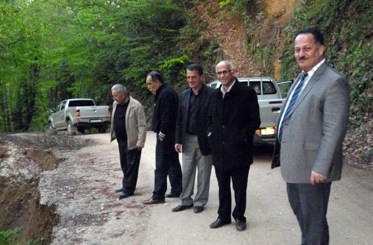 Akçakoca\'da Muhtarlar Köyleri Geziyor