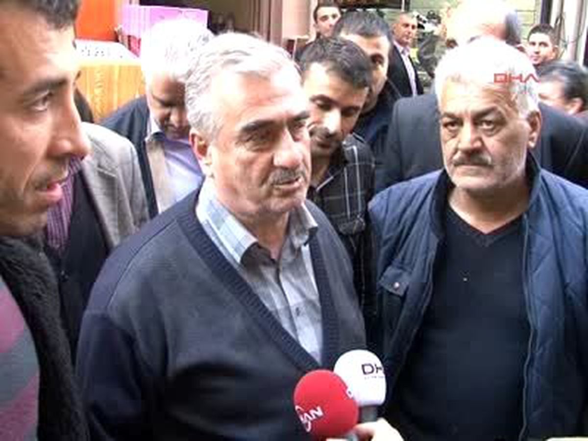 Beyazıt Esnafı İkiye Bölündü