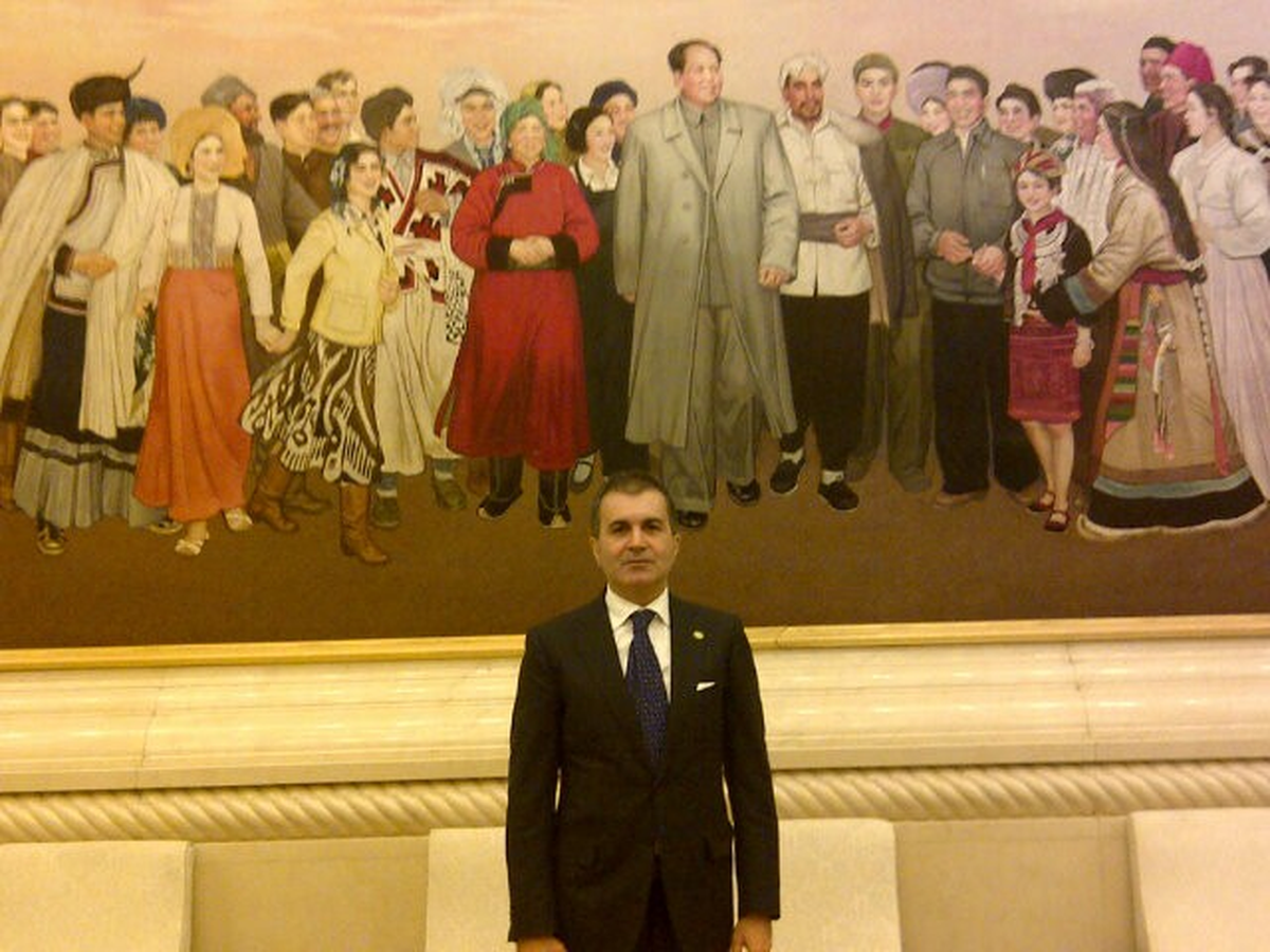 Çelik, Yurtdışında Çektirdiği Fotoğrafları Twitter\'da Sergiledi