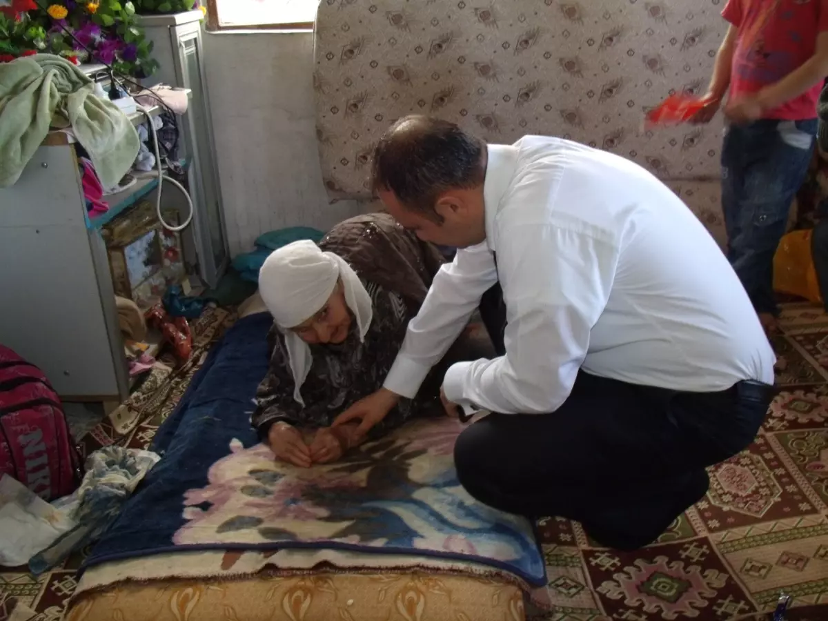 Dargeçit Devlet Hastanesi'nden Engellilere Tekerlekli Sandalye