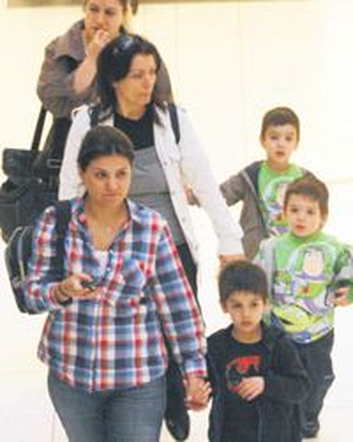 Gülben'in 3 Çocuğuna 3 Ayrı Dadı
