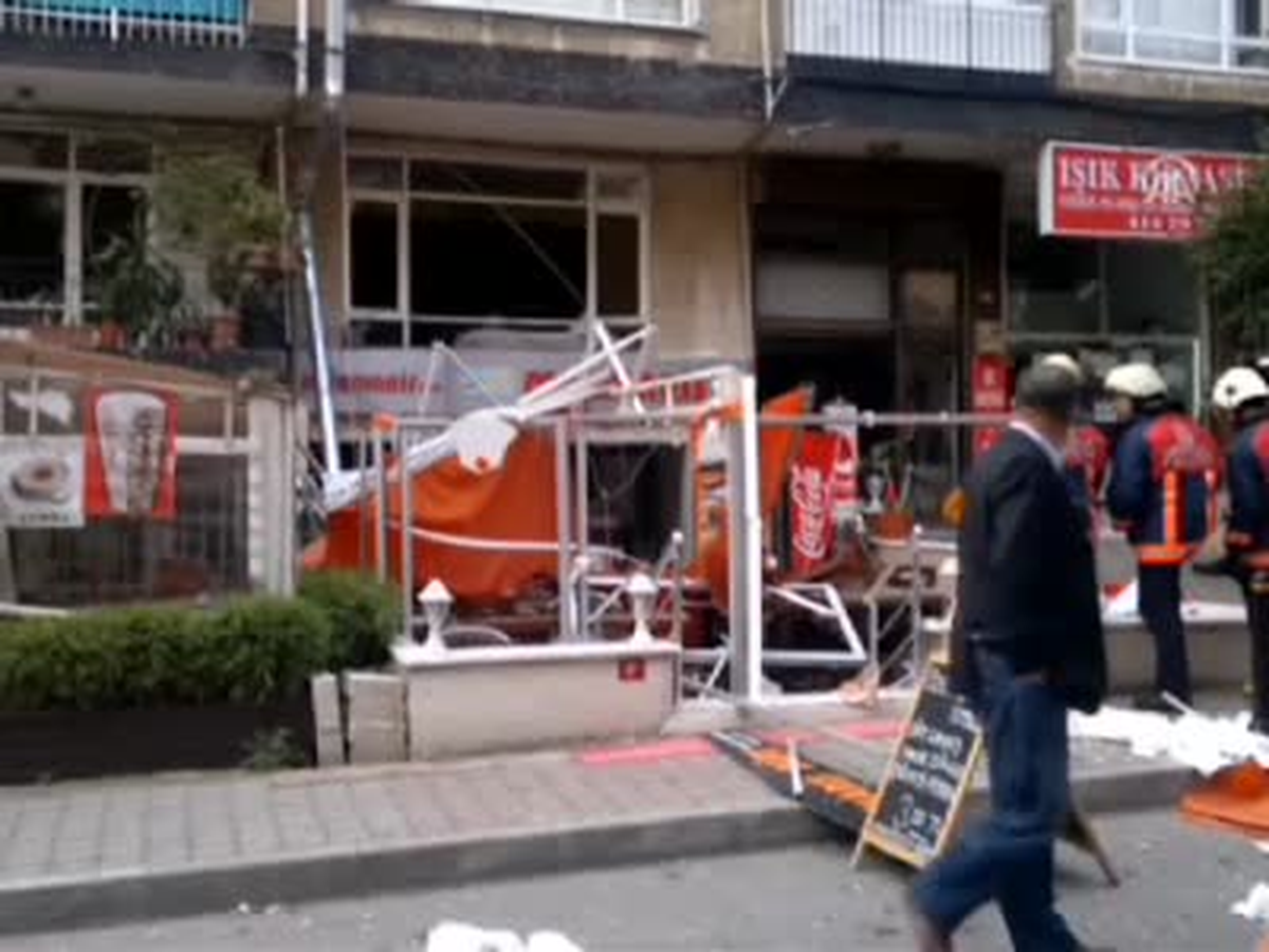 Kadıköy\'de Lpg Tüpü Patladı