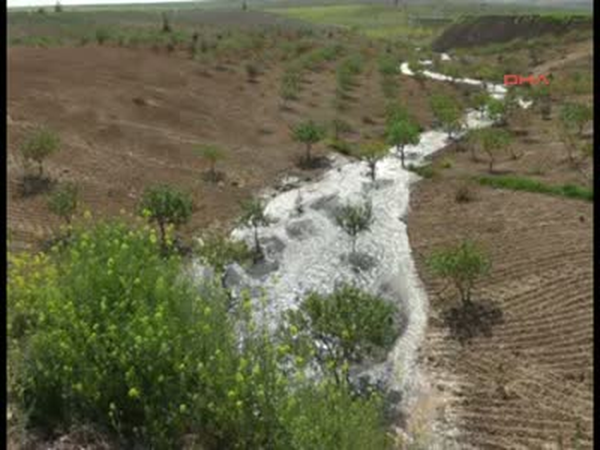 Kanal Göçtü, Araziler Su Altında Kaldı