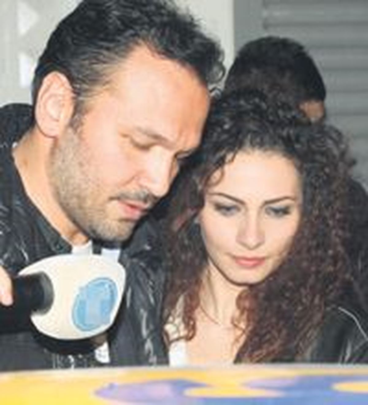Kardeş Kardeş Gezdiler