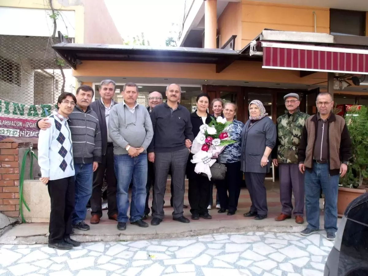 Kaymakam Peynircioğlu, Sanat Dostları Grubu\'nu Ziyaret Etti