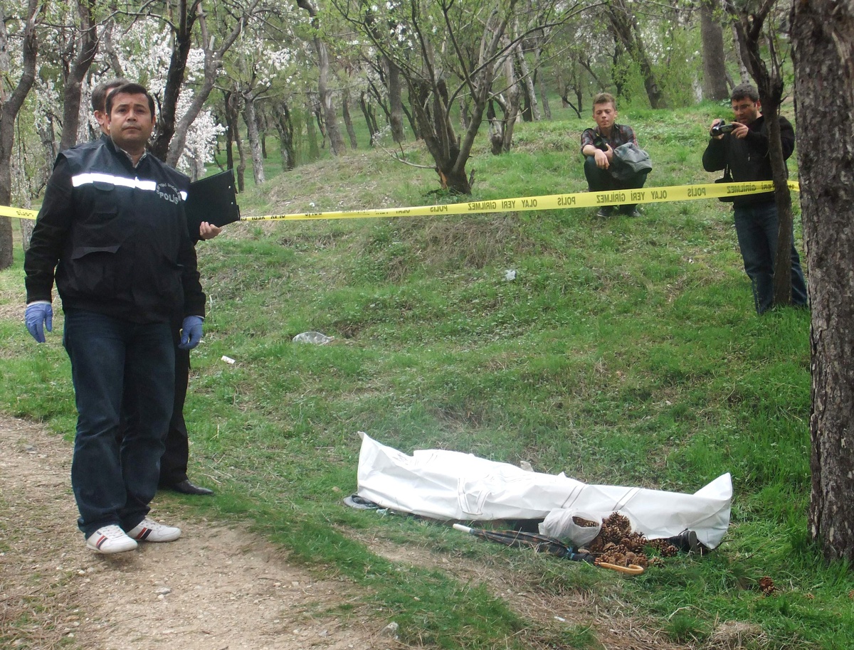 Kozalak Toplarken Kalp Krizi Geçiren Şahıs Öldü