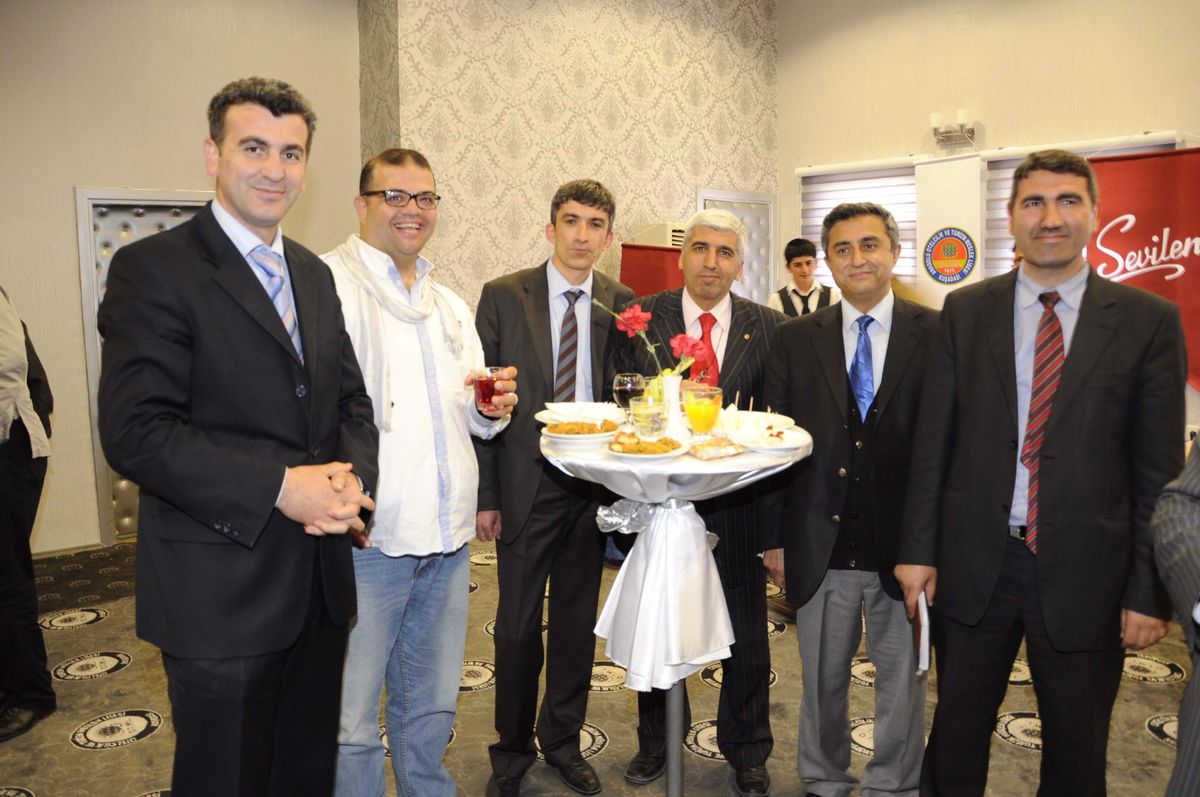 Kuşadası'nda Barmenler Yarıştı