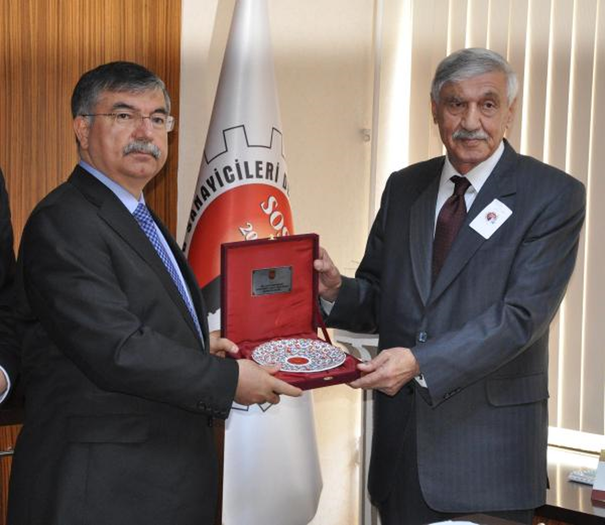 Milli Savunma Bakanı Yılmaz: Türkiye Bölgede Güven ve İstikrarla Anılan Tek Ülke