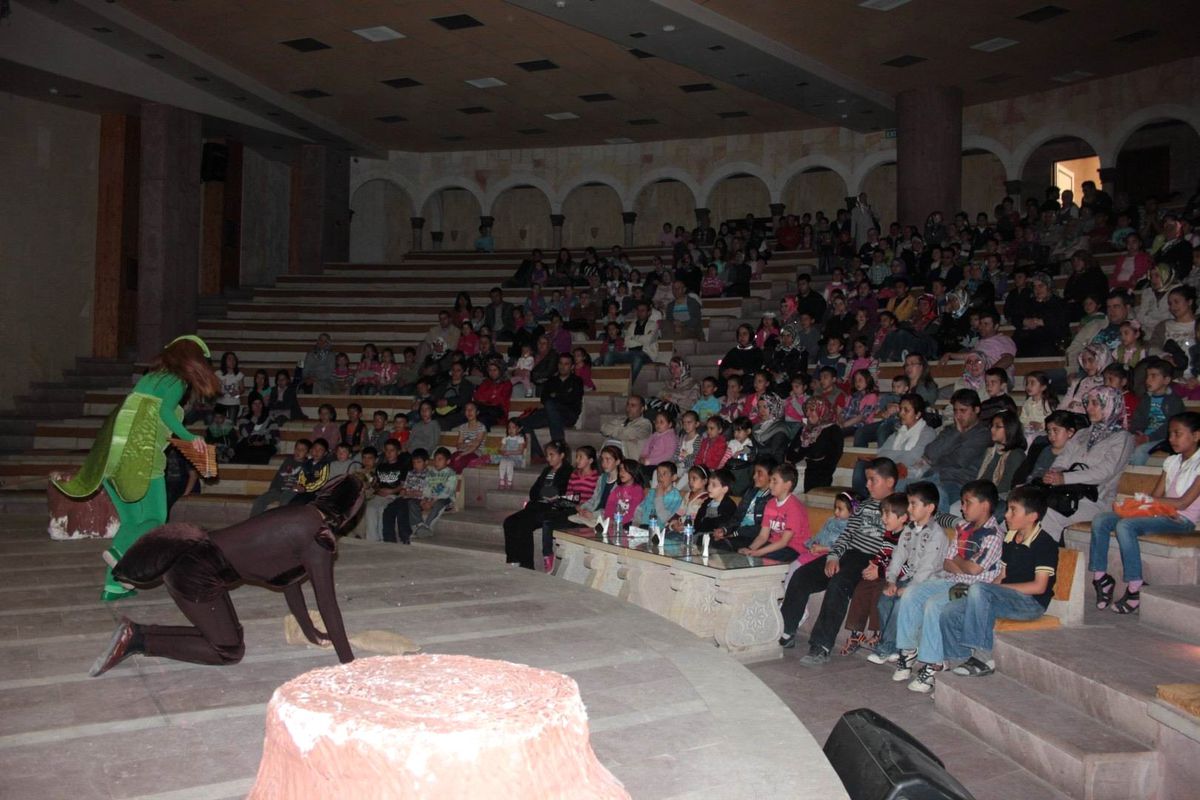 Nevşehir Belediyesi Çocuk Tiyatro Günleri Başladı