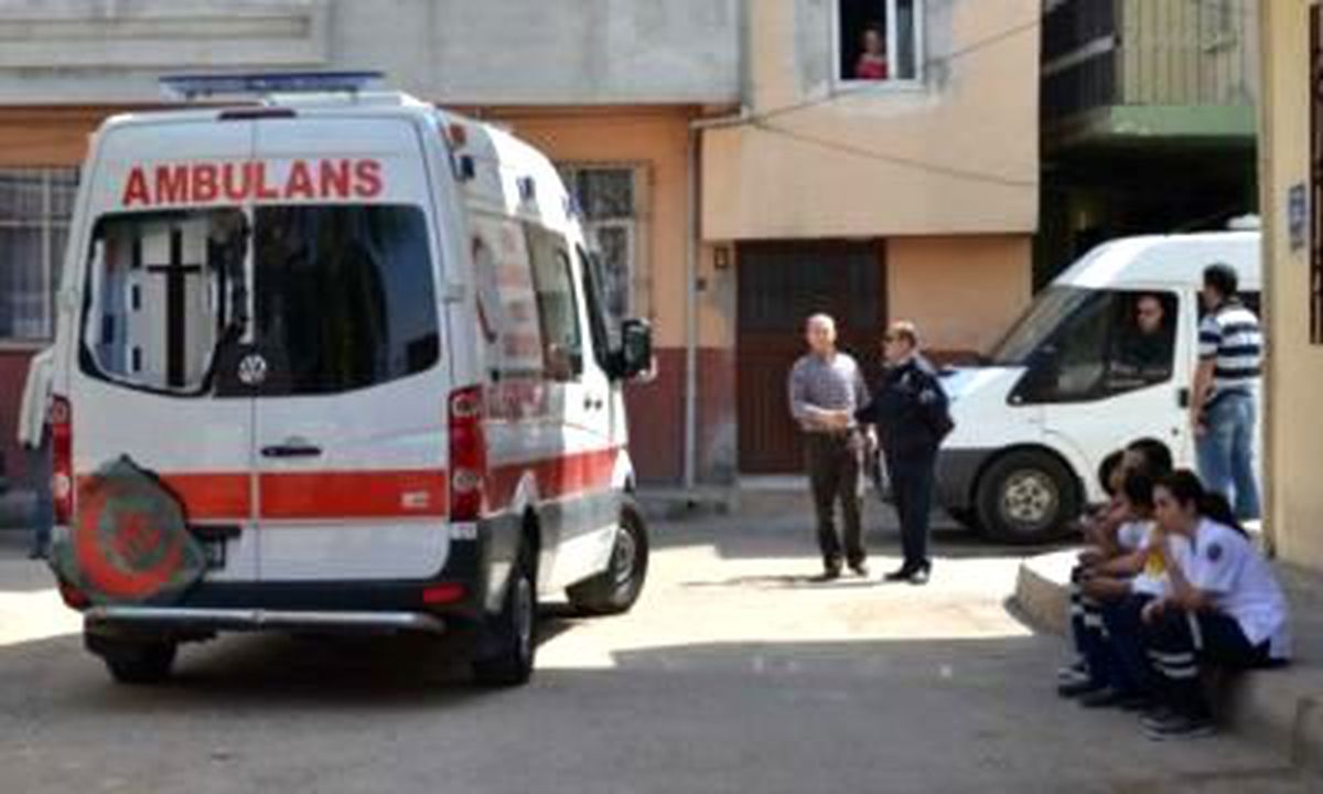 Terör Yandaşları Ambulansa Saldırdı