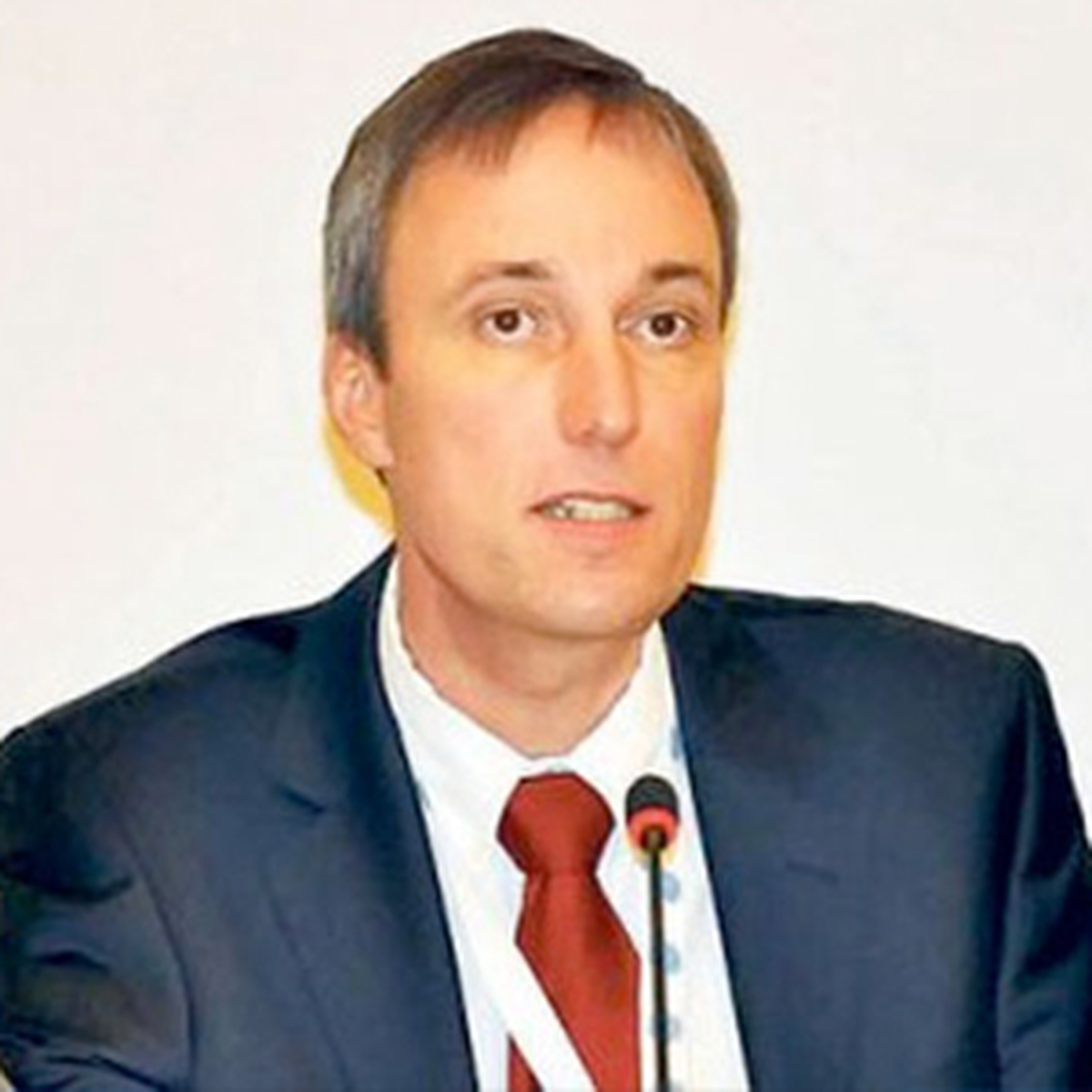 "Türkiye İç Tasarrufa Önem Vermeli"