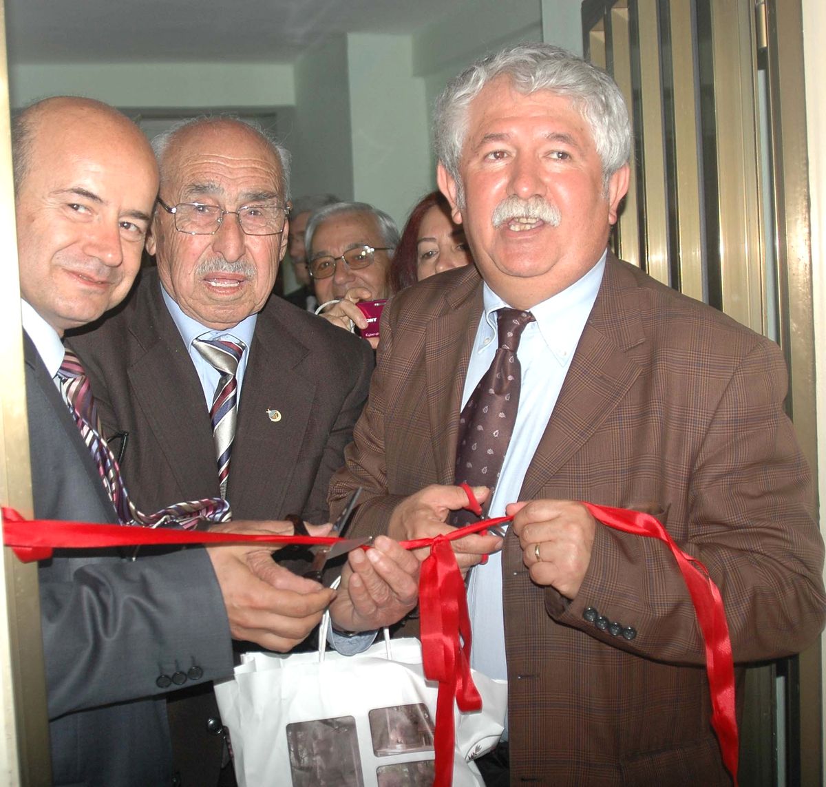 Yeni Kuşak Köy Enstitüleri Derneği Yeni Yerinde