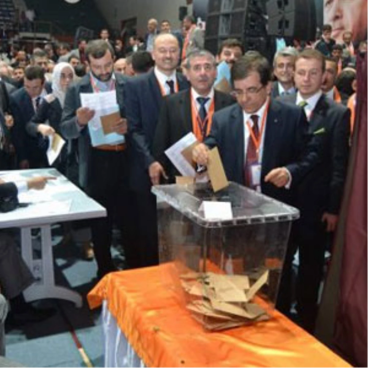AK Parti Bursa İl Başkanlığı Seçimleri Başladı