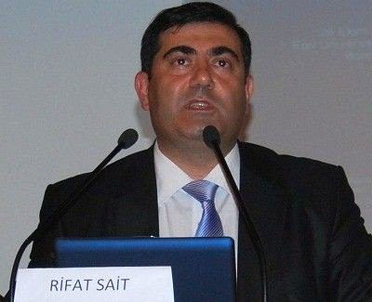 Akp\'li Sait, Geceleri Hastane Hastane Dolaşıyor