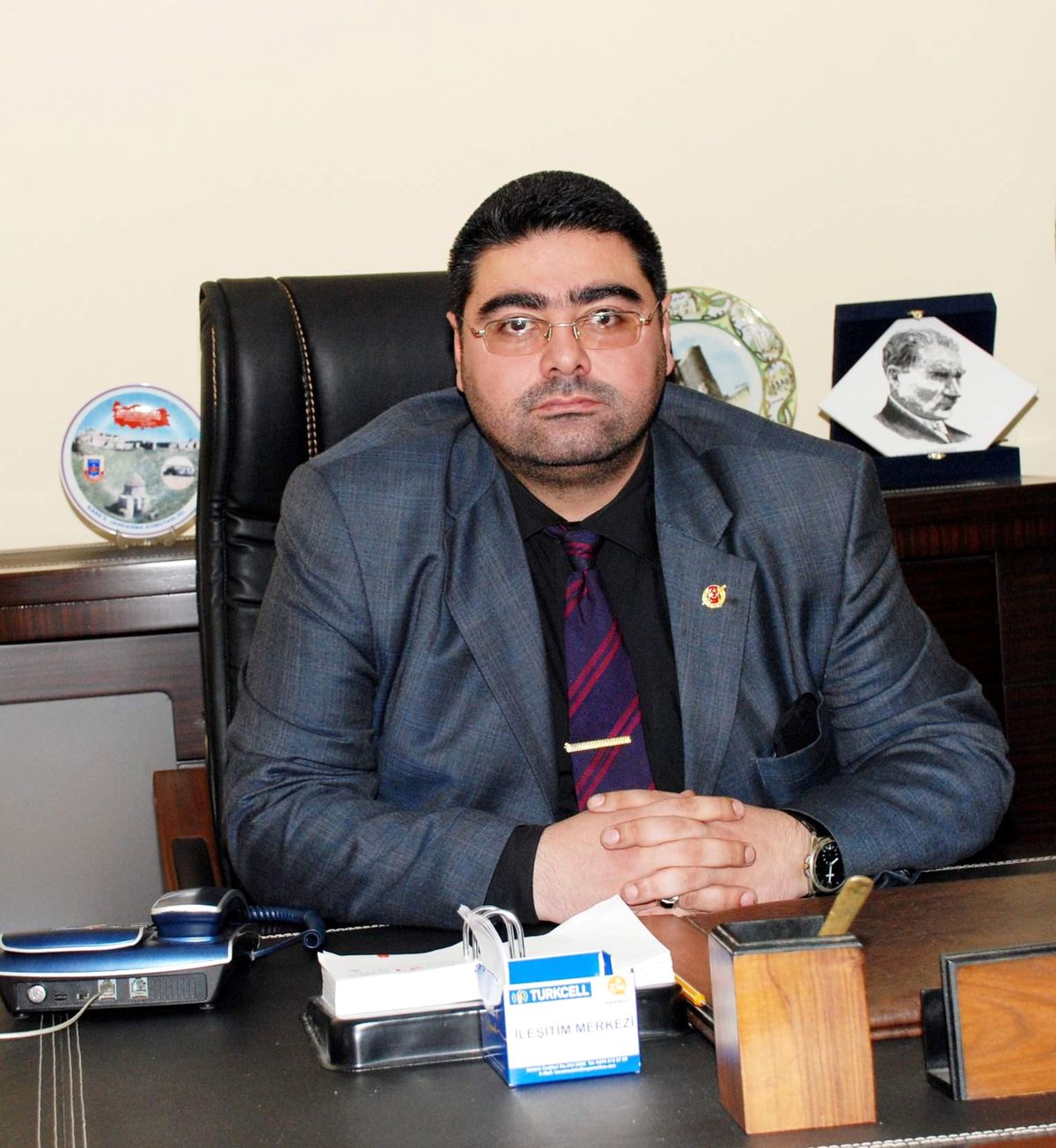 Anadolu Basın Birliği Kars Şubesi 2\'nci Başkanı Ercüment Daşdelen\'in 23 Nisan Mesajı