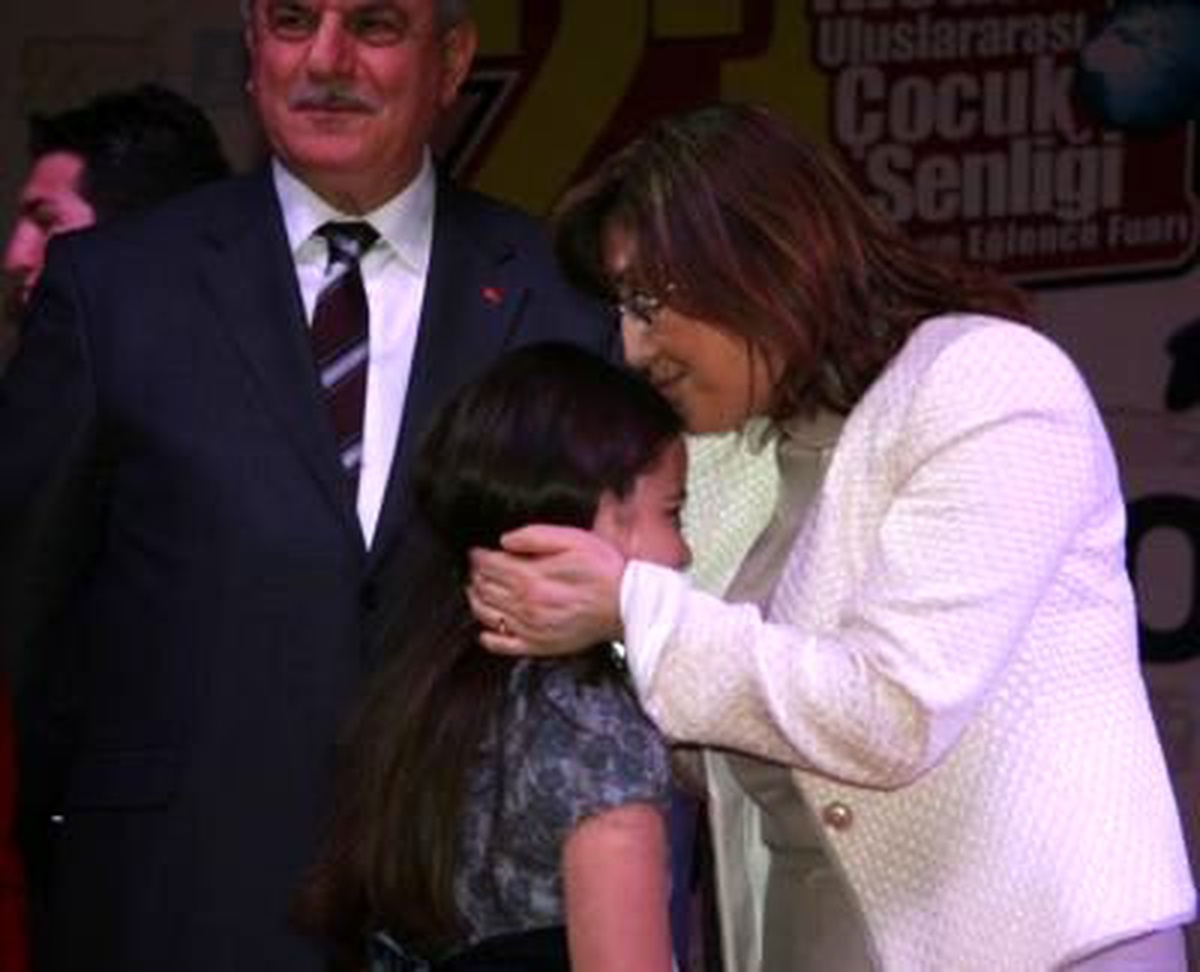 Bakan Şahin, Kimsesiz Çocuklarla Bir Araya Geldi