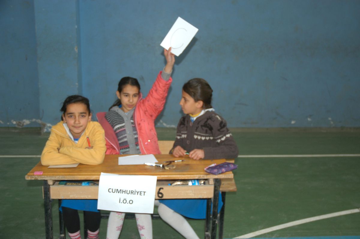 Başkale'de Okullar Arası Bilgi Yarışması
