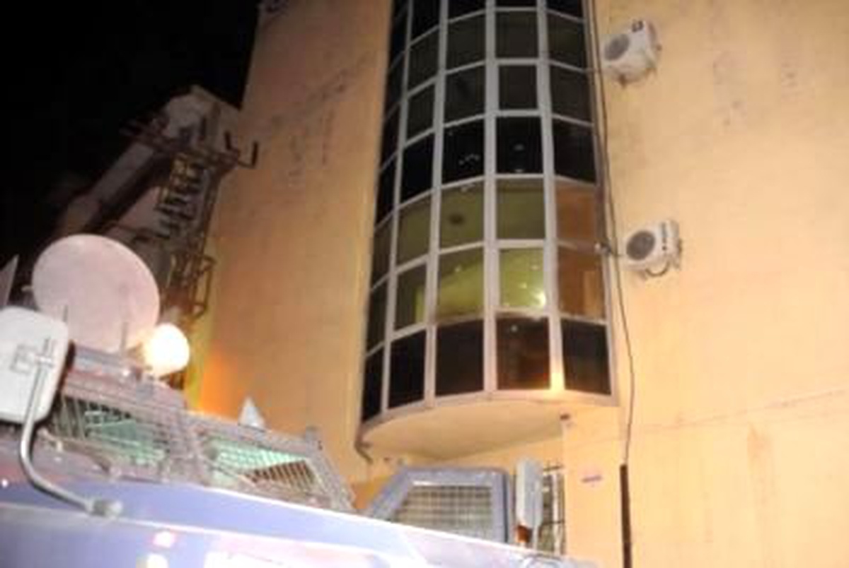 Cizre'de Dershaneye Saldırı: 1 Yaralı