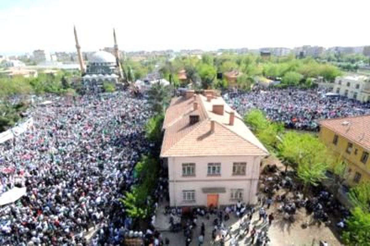 Diyarbakır\'da Kutlu Doğum Coşkusu