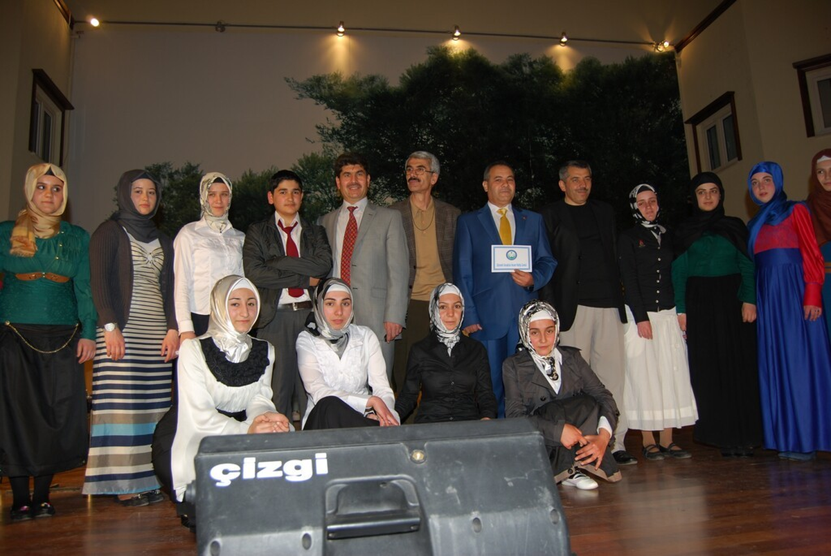 Edremit İmam Hatip Lisesi\'nin Büyük Gecesi