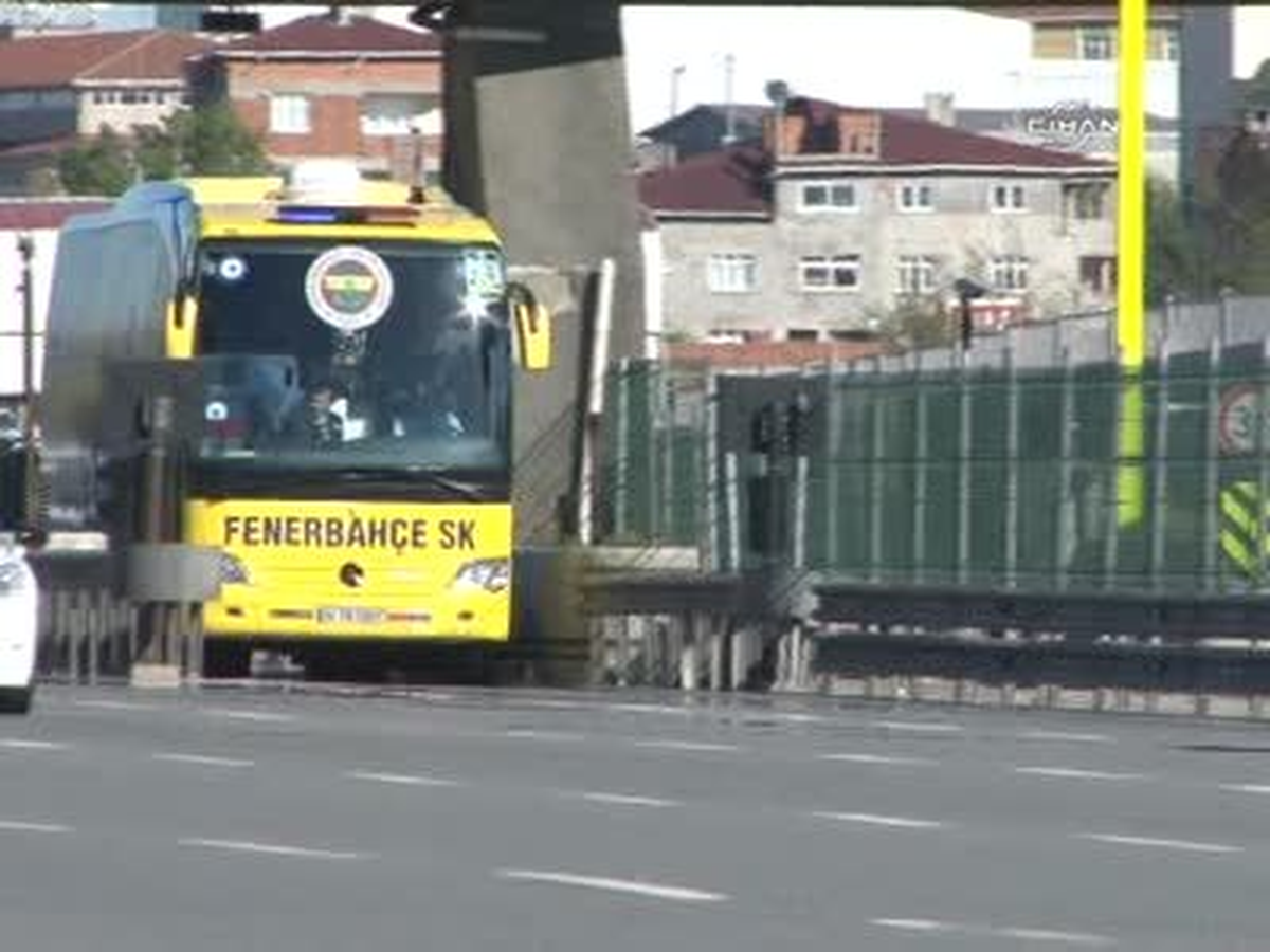 Fenerbahçe Kafilesi, Derbi Maça Büyük Bir Coşkuyla Uğurlandı