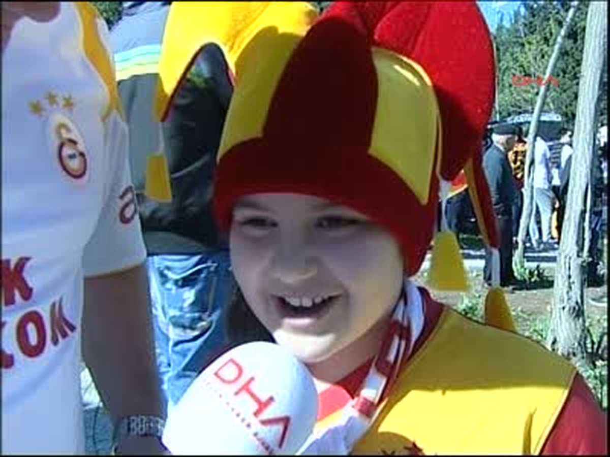 Galatasaray Kafilesi Derbi Maç İçin Yola Çıktı
