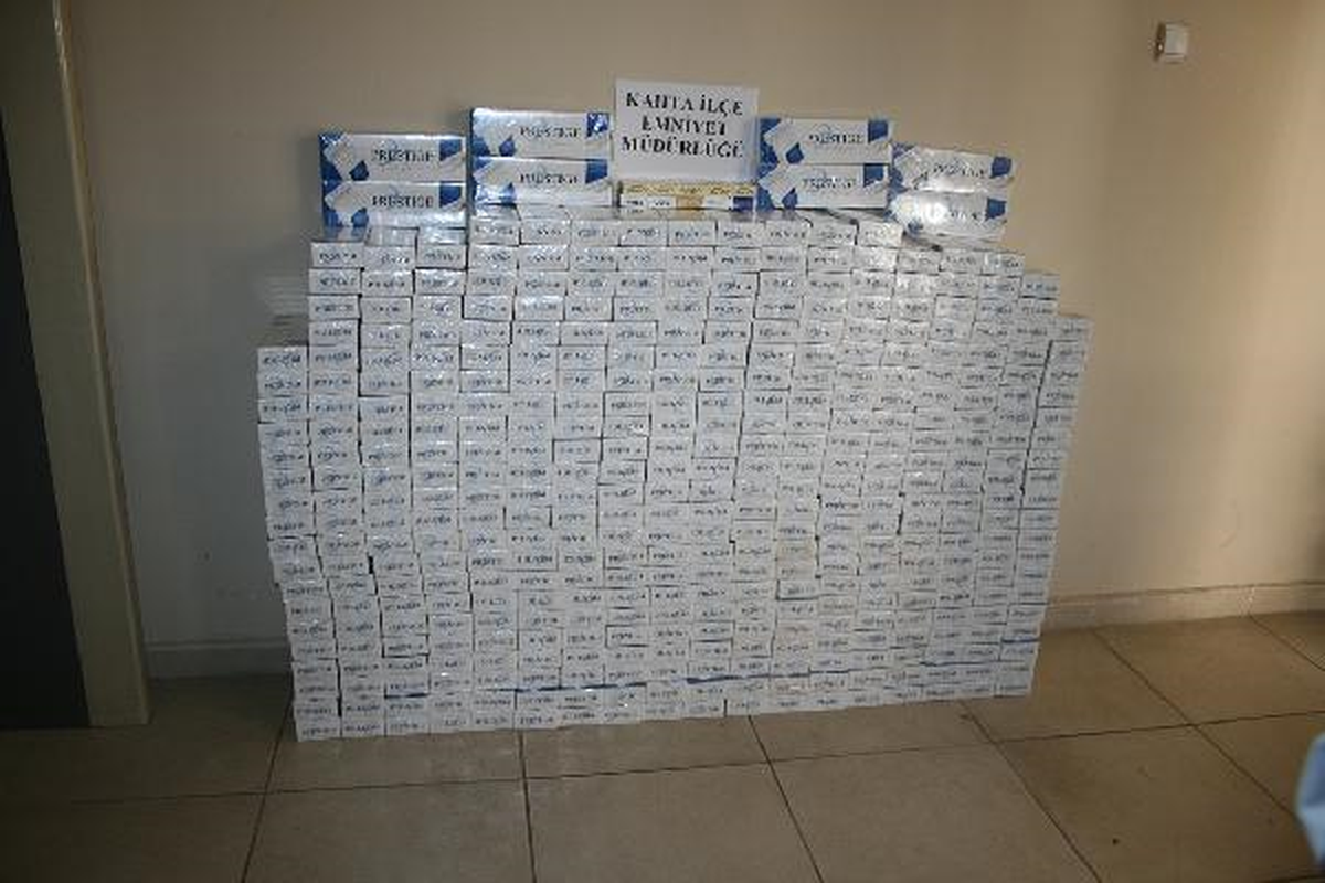 Kahta\'da 4 Bin Paket Kaçak Sigara Ele Geçirildi