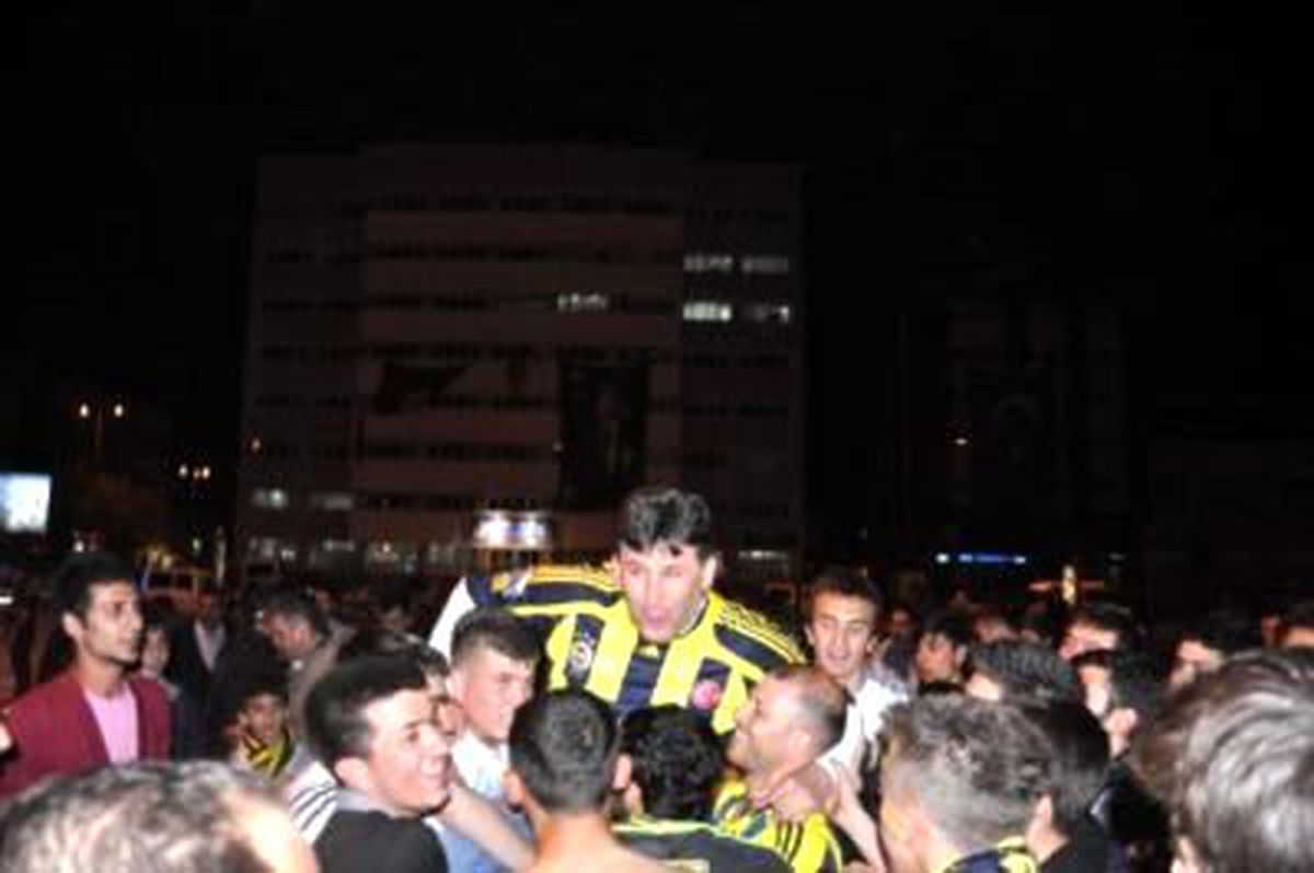 Kırıkkale'de Fenerbahçelilerin Galibiyet Coşkusu