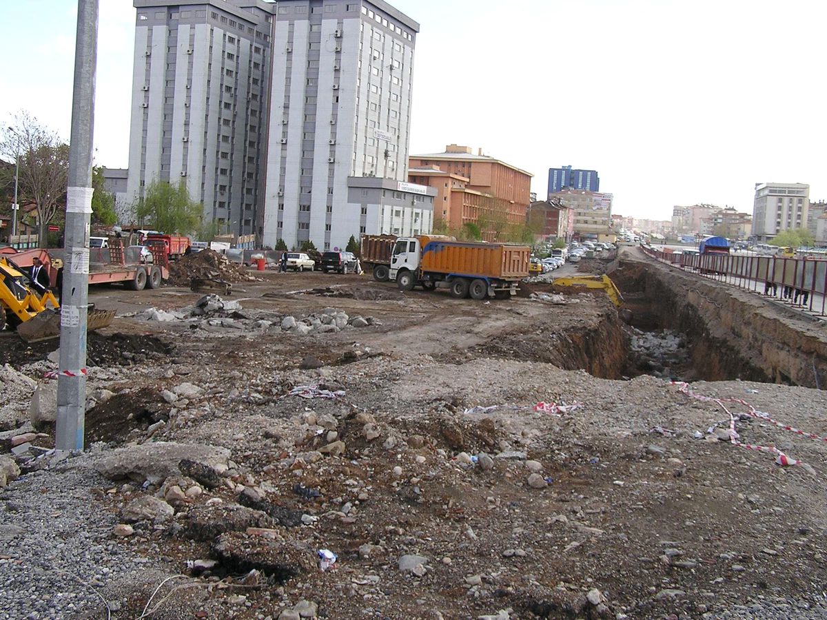 Malatya\'da Minibüs Durağı Çalışmaları