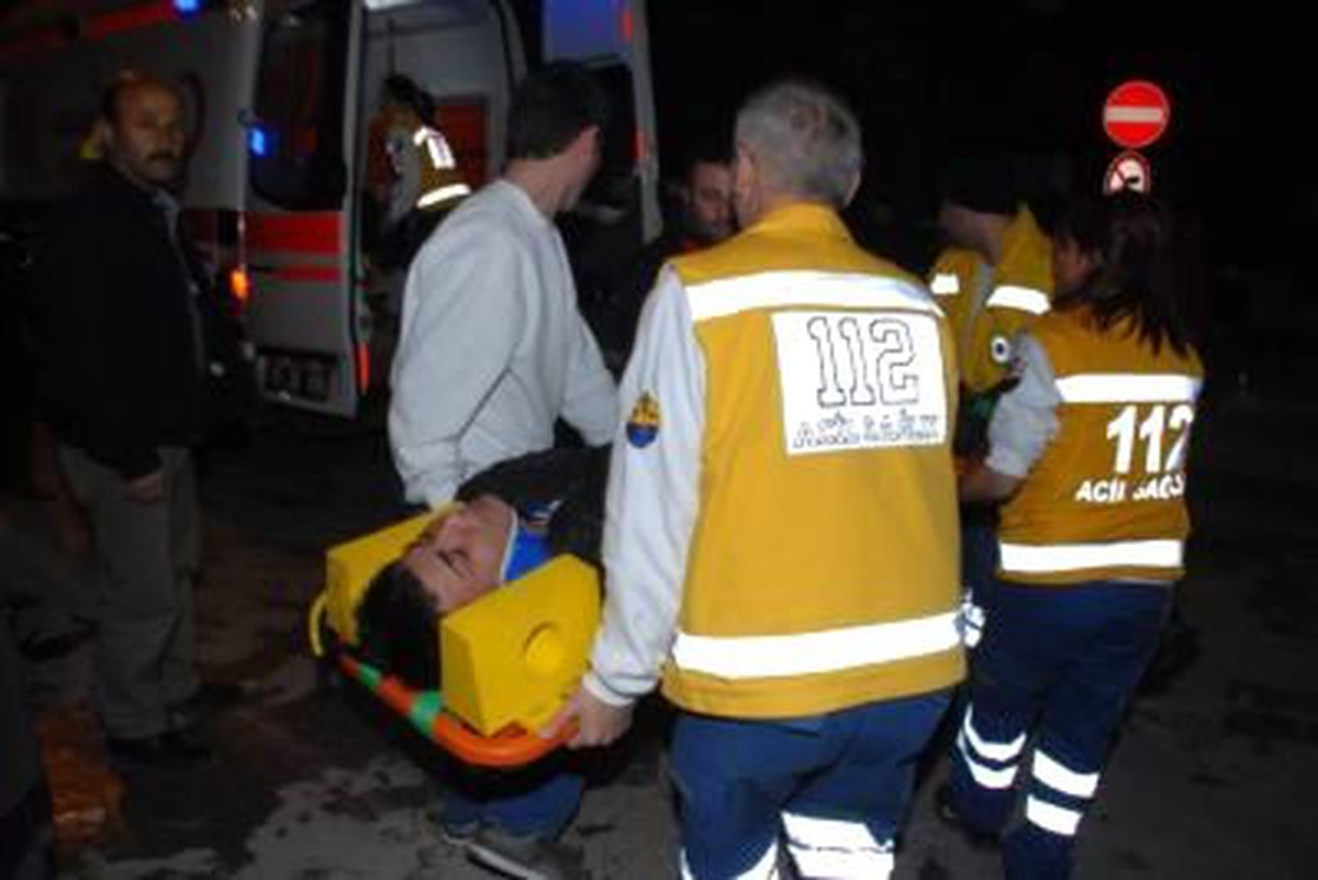 Samsun\'da Trafik Kazası: 3 Yaralı