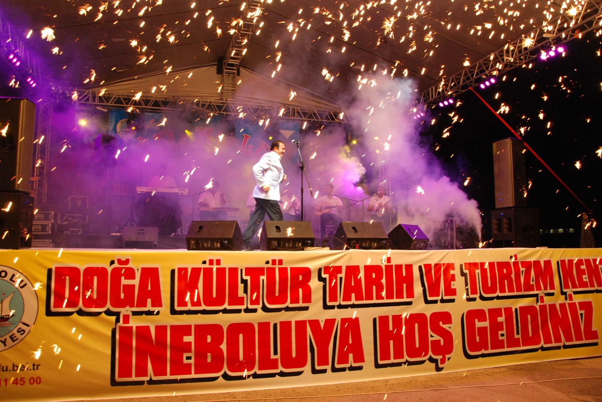 Uzuner'den Festival Açıklaması