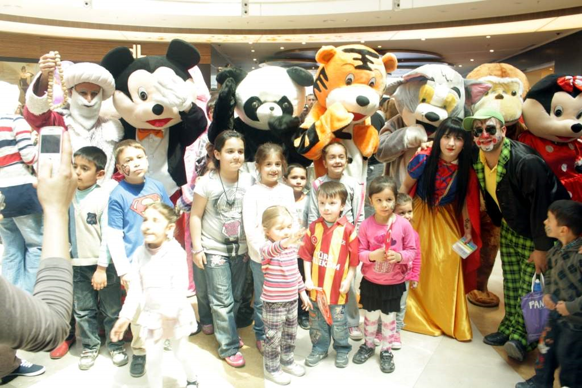 23 Nisan\'da Çocuklar Sanko Park\'ta Doyasıya Eğlendi