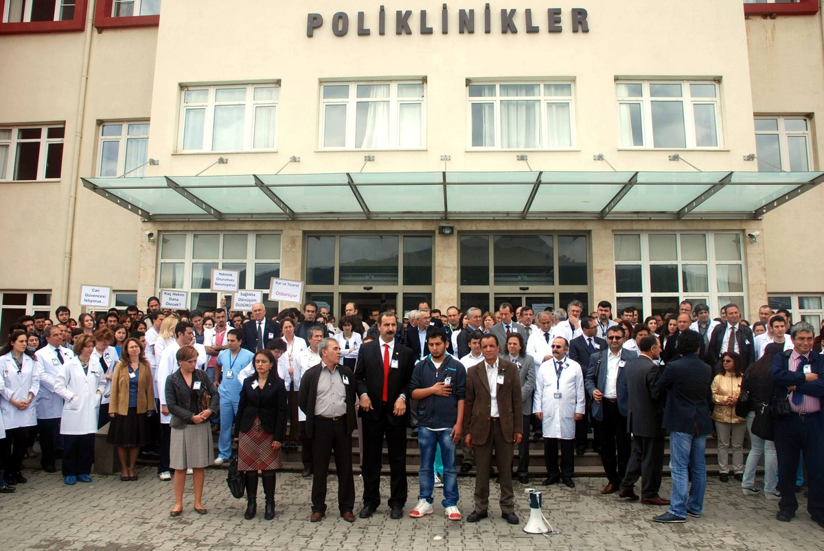 Aydın Tabip Odası\'ndan Hekimler ve Aydınlılara Teşekkür