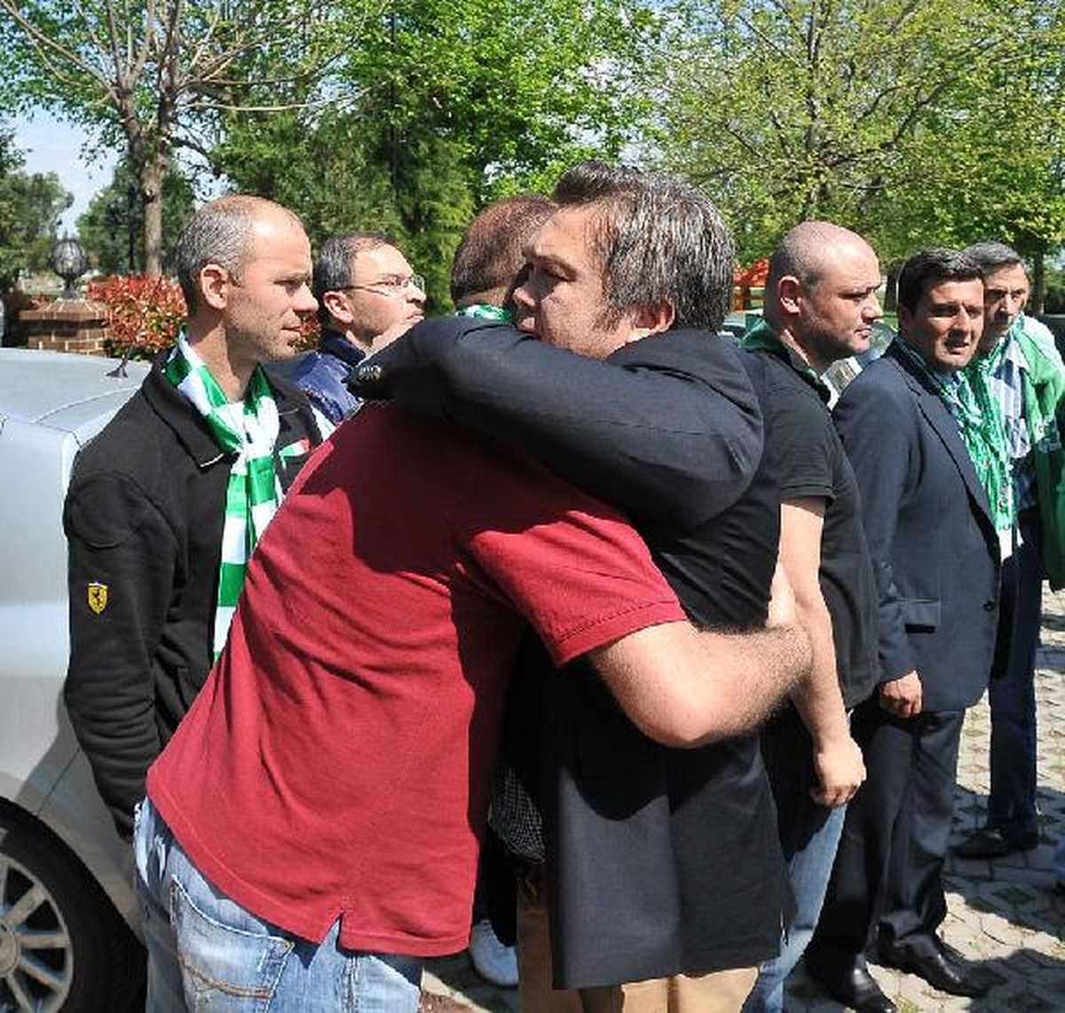 Bursaspor ve Eskişehirspor Taraftarlardan Dostluk Mesajı