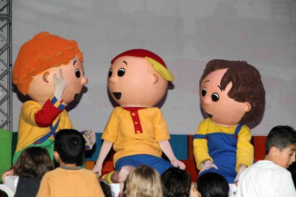 Çocuk Fuarı\'nda Caillou İzdihamı
