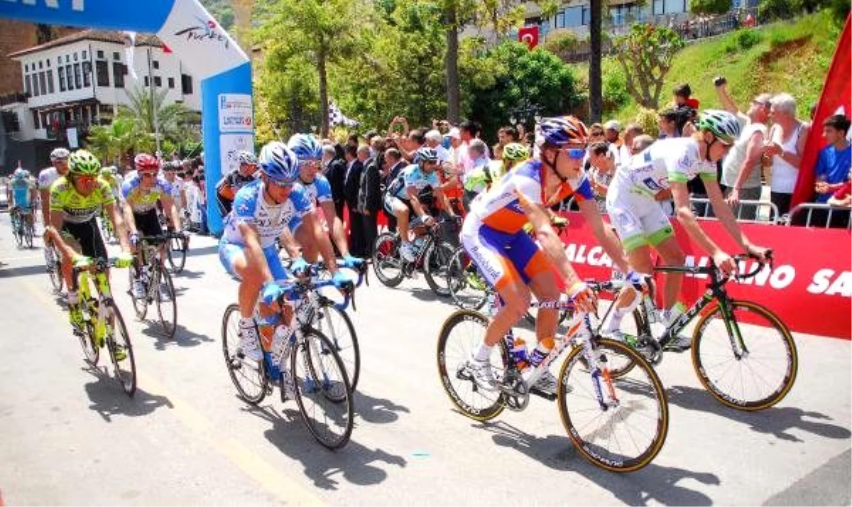 Cumhurbaşkanlığı Türkiye Bisiklet Turu\'nun Alanya- Antalya Etabı Başladı