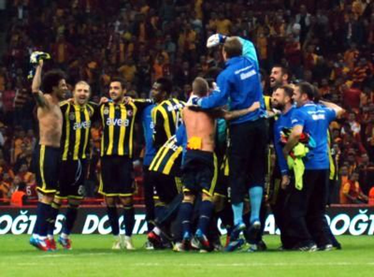 Derbide Gülen Taraf Fenerbahçe
