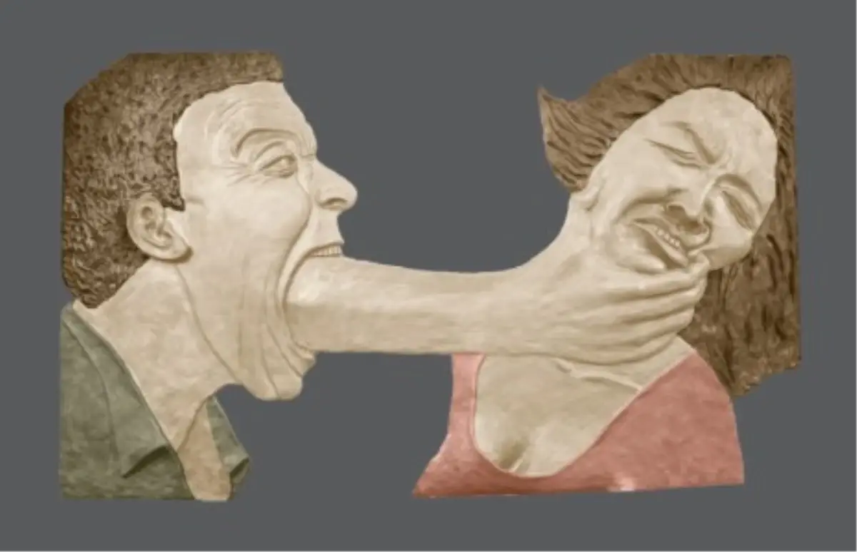 'Dikkat! Kadın' Mersin'de