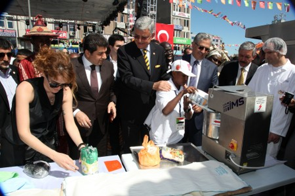 Dünya Liderlerine Barış Ekmeği