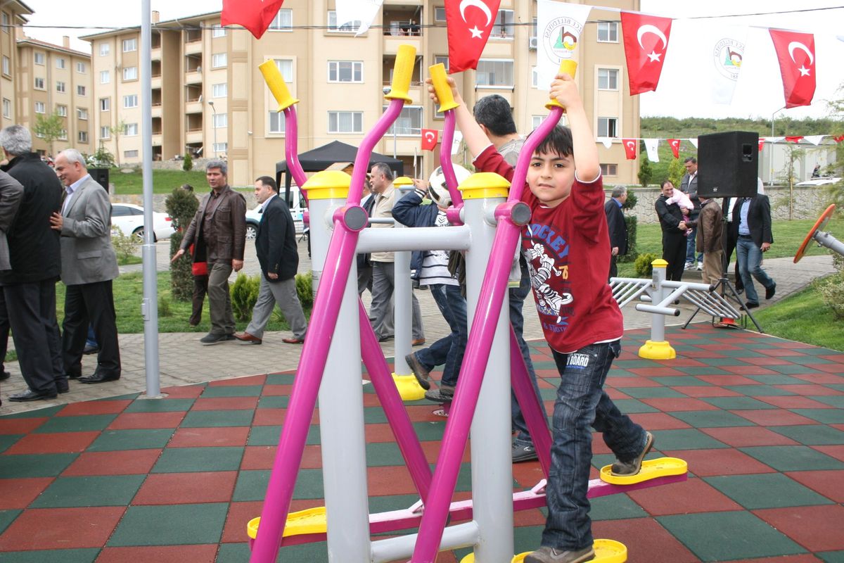 Düzce Demetevler Çocuk Parkı Açıldı