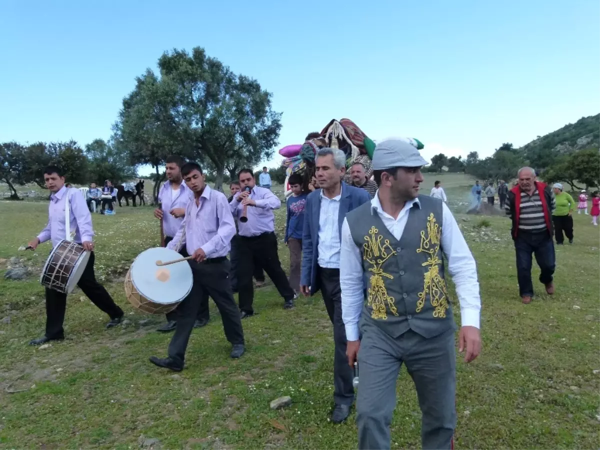 Eski Bodrum Şenlikleri Yağlı Güreşle Başladı