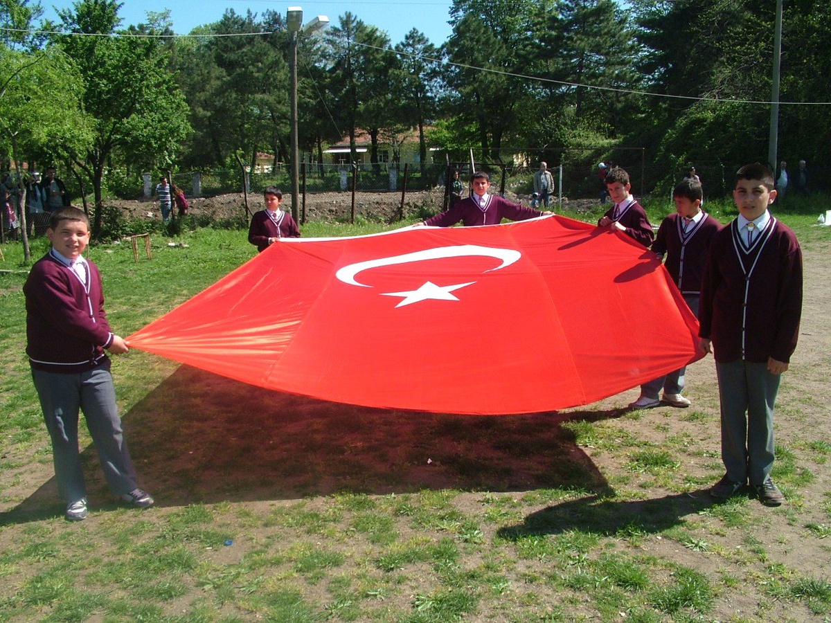 Filyos'ta 23 Nisan Ulusal Egemenlik ve Çocuk Bayramı Coşkuyla Kutlandı