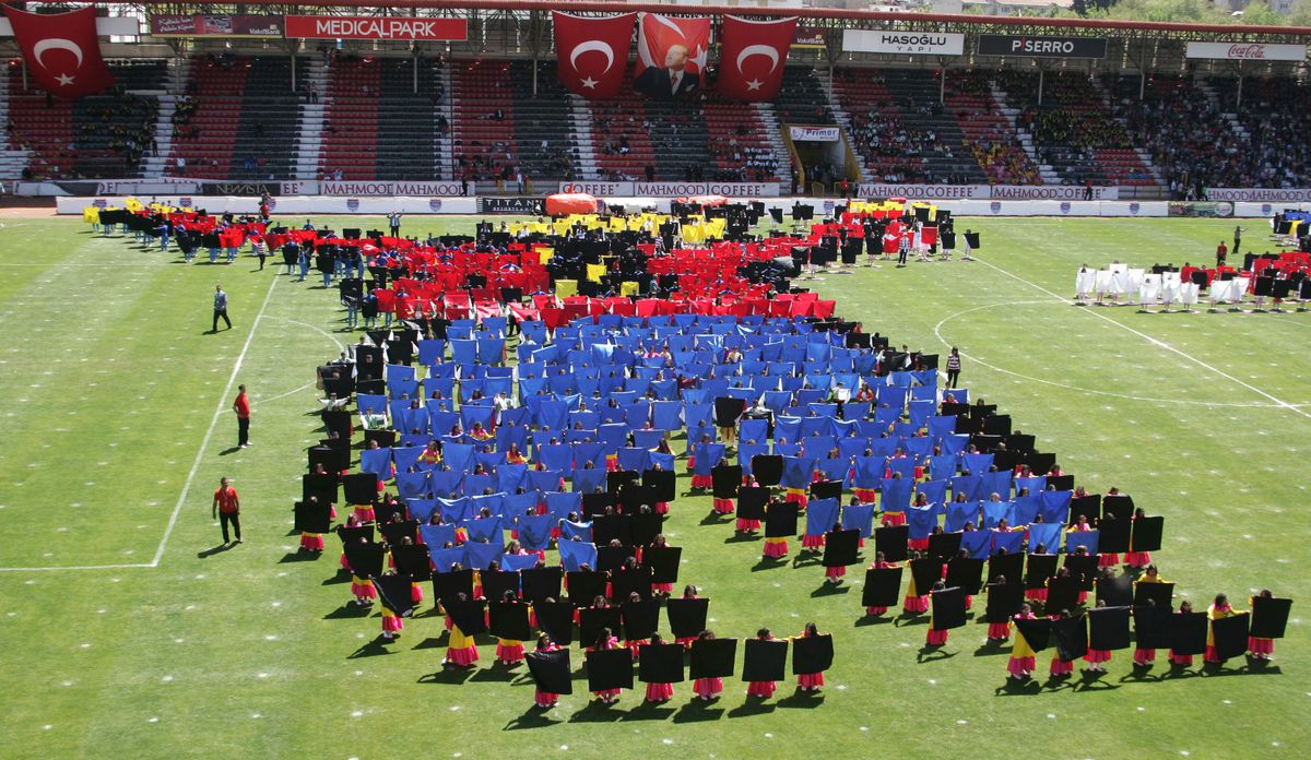 Gaziantep\'te \'23 Nisan\' Kutlamaları