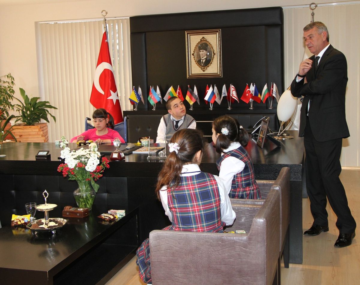 Gaziemirli Çocuklar, Bayramı Engelsiz Kutladı