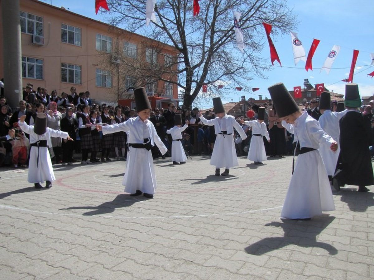 Hisarcık'ta 23 Nisan Ulusal Egemenlik ve Çocuk Bayramı Törenleri