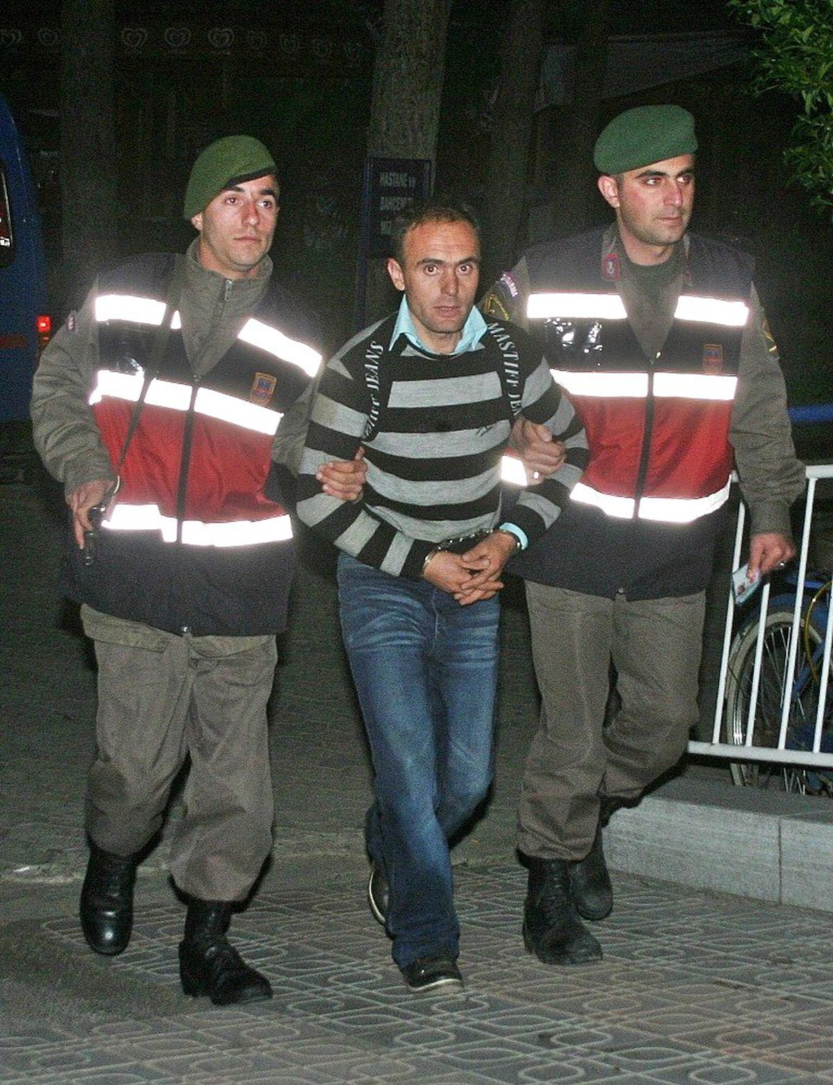 İnşaat Malzemesi Hırsızlarına Jandarma\'dan Suçüstü