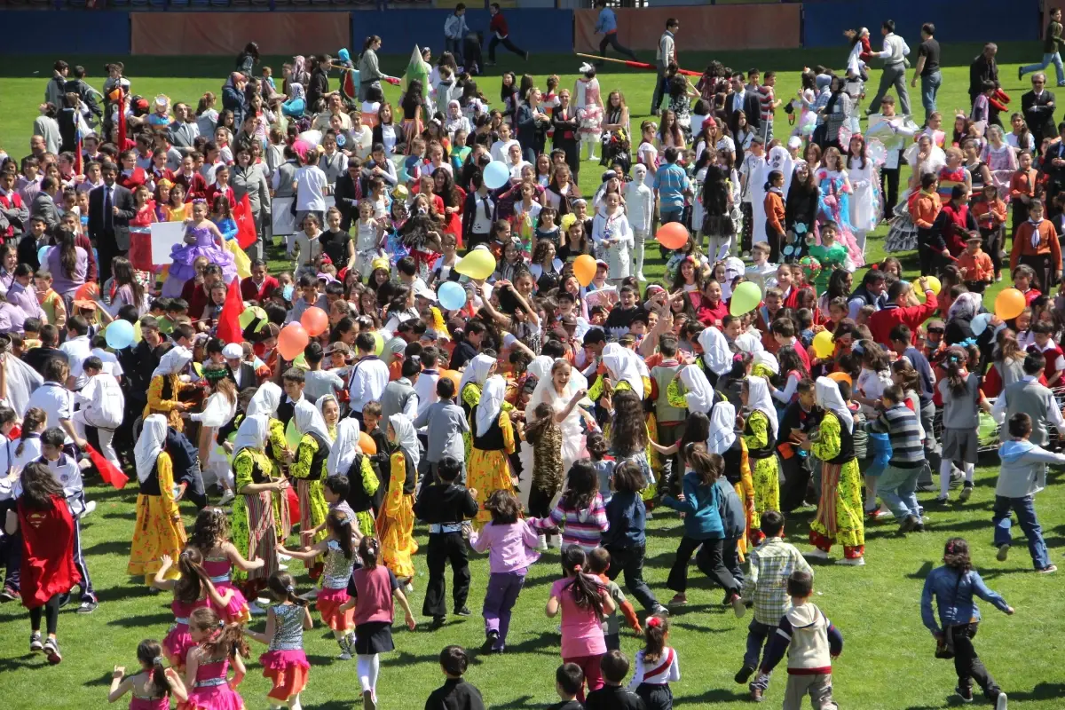 Karabük\'te 23 Nisan Coşkusu