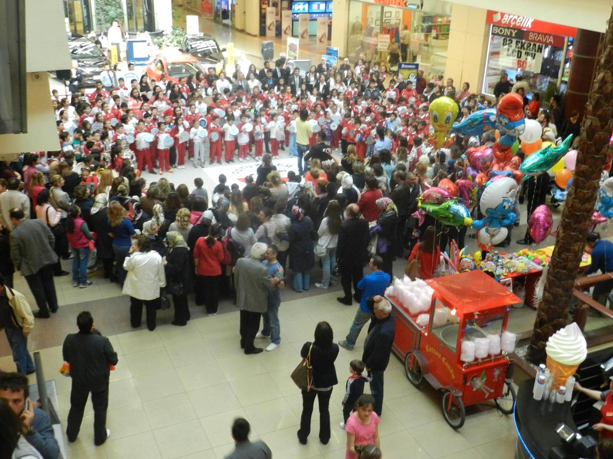 Kayseripark\'ta Dolu Dolu 23 Nisan