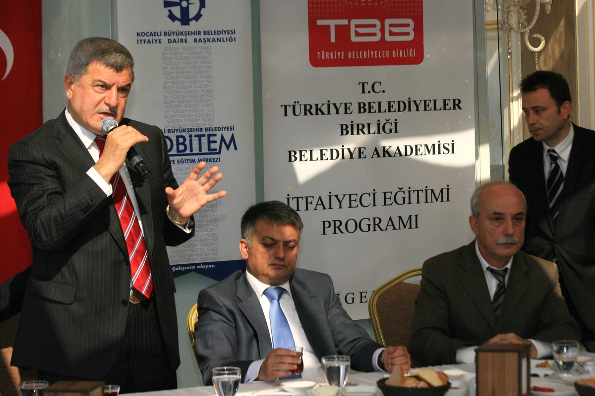 Kocaeli İtfaiyesi Tüm Türkiye'ye Eğitim Veriyor